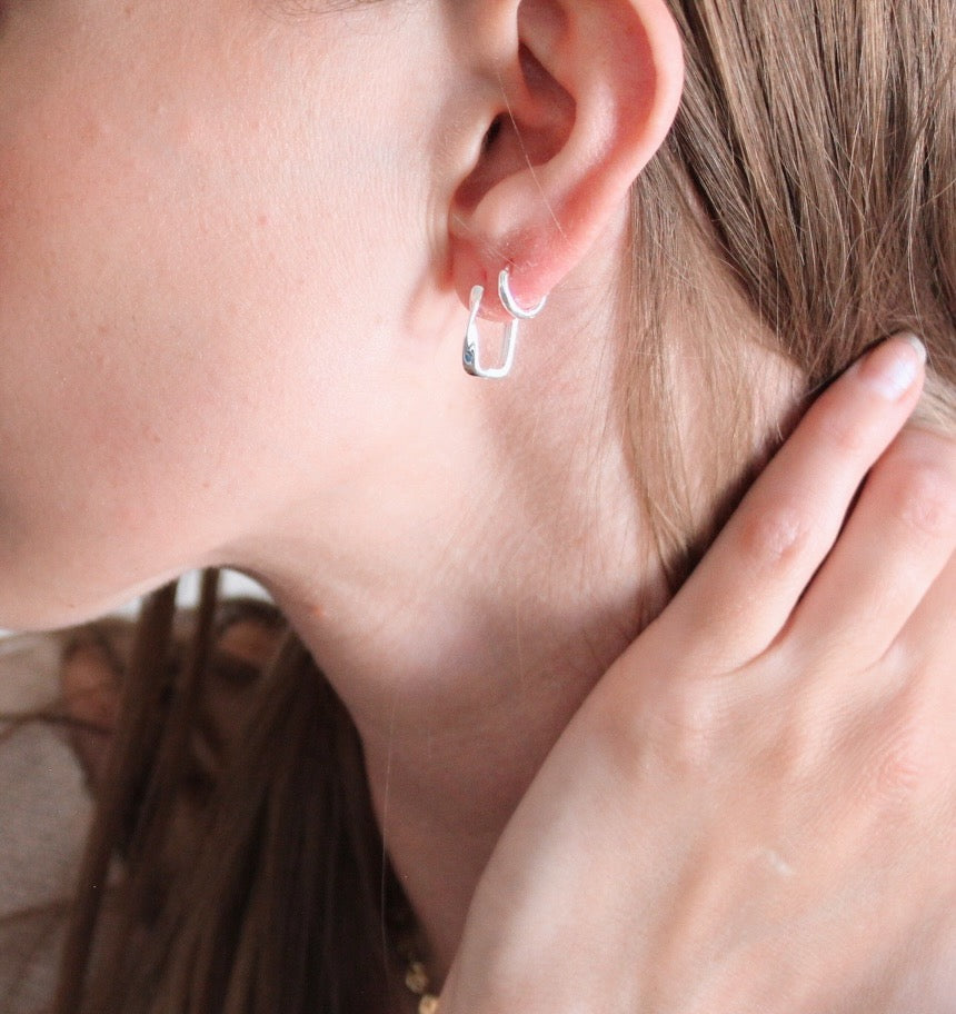Lane Twist Earring