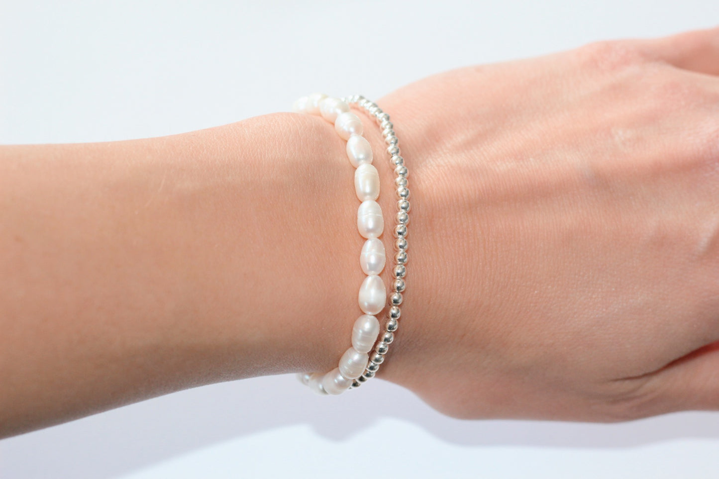 Daisy’s Pearls Bracelet