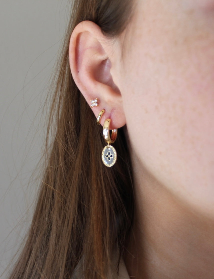 Clover charm earring