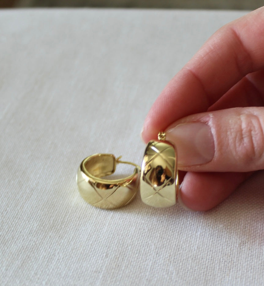 Criss Cross Chunky Earring